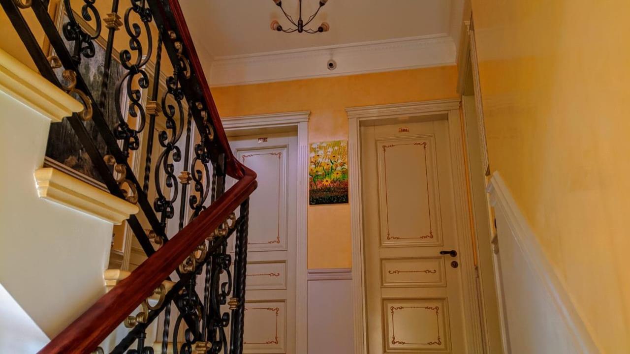 Hotel Guri Elbasan Eksteriør billede