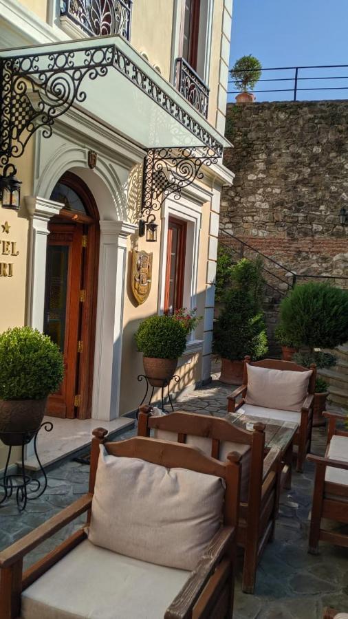 Hotel Guri Elbasan Eksteriør billede