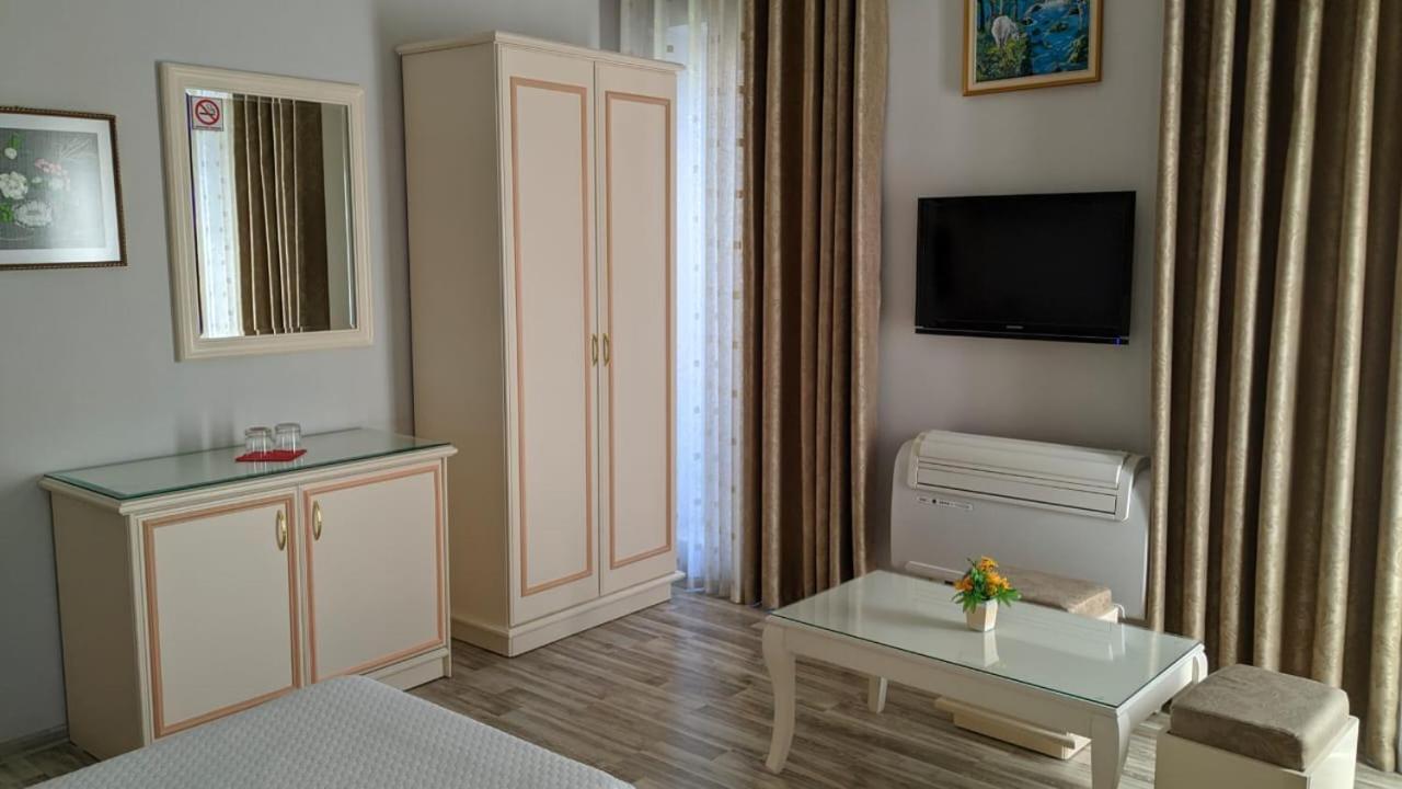Hotel Guri Elbasan Eksteriør billede